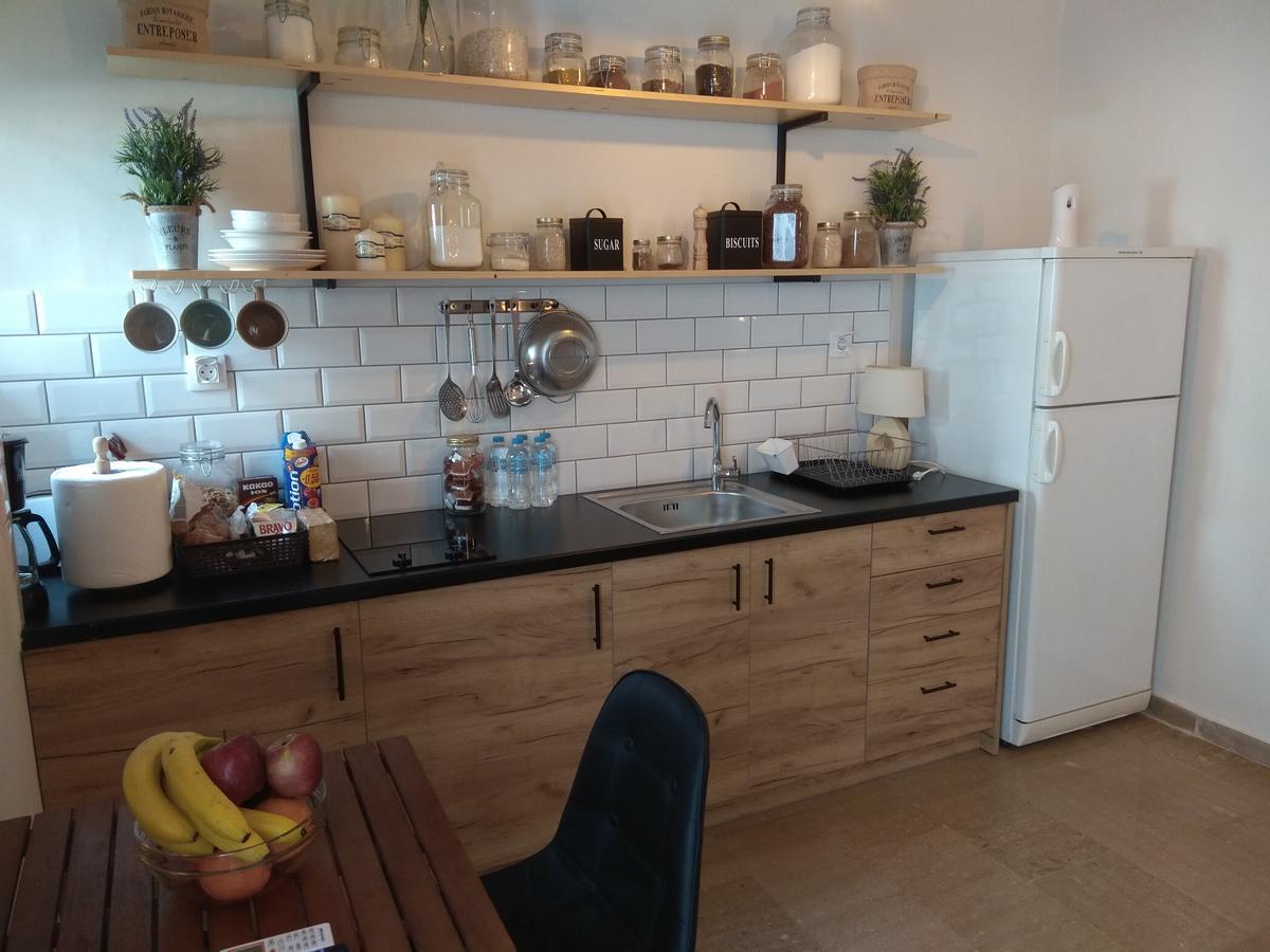 Lavender Apartment กาลามาตา ภายนอก รูปภาพ